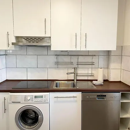 公寓 Cozy In With Balcony