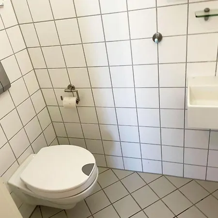 Cozy In With Balcony 公寓