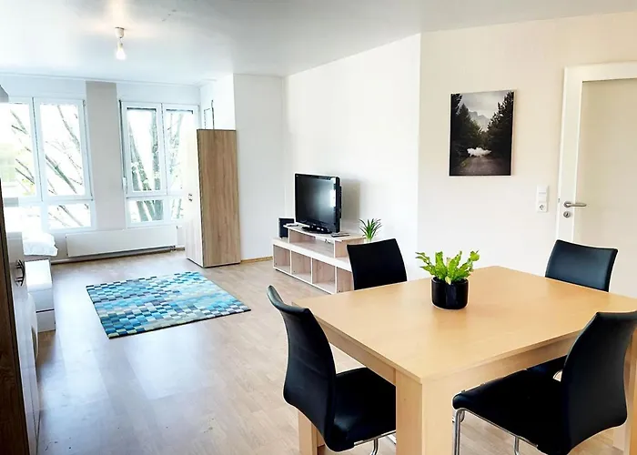 Cozy In With Balcony *